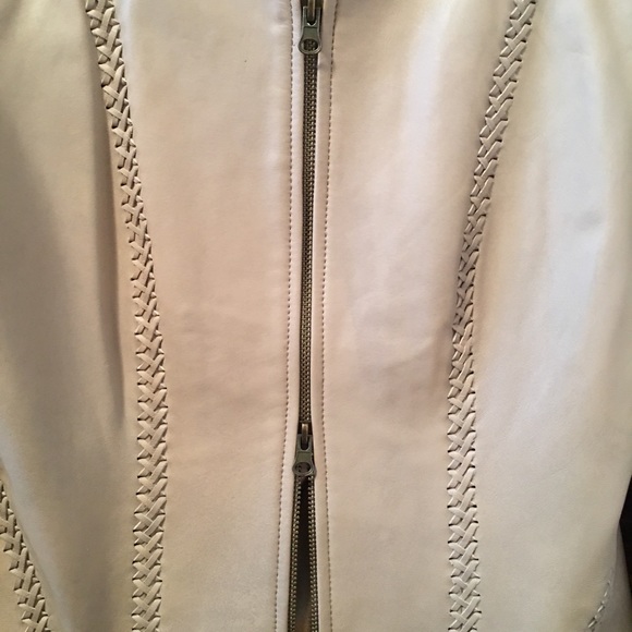 Arden B. Ladies Leather Beige Jacket - Picture 3 of 8